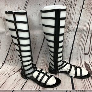 GLADIATOR SANDALS